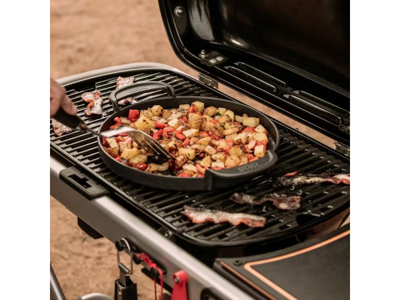 Weber Traveler Portable Gas Grill - Black