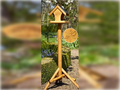 Tom Chambers Honeybee Bird Table