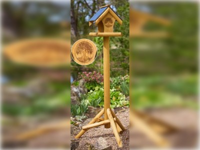 Tom Chambers Quercus Bird Table